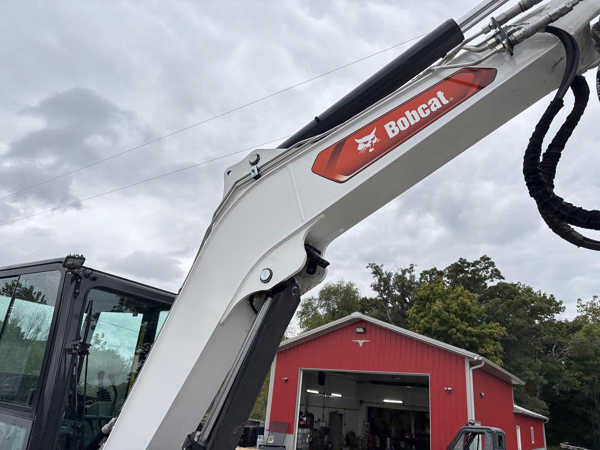 Used 2022 BOBCAT E60r2