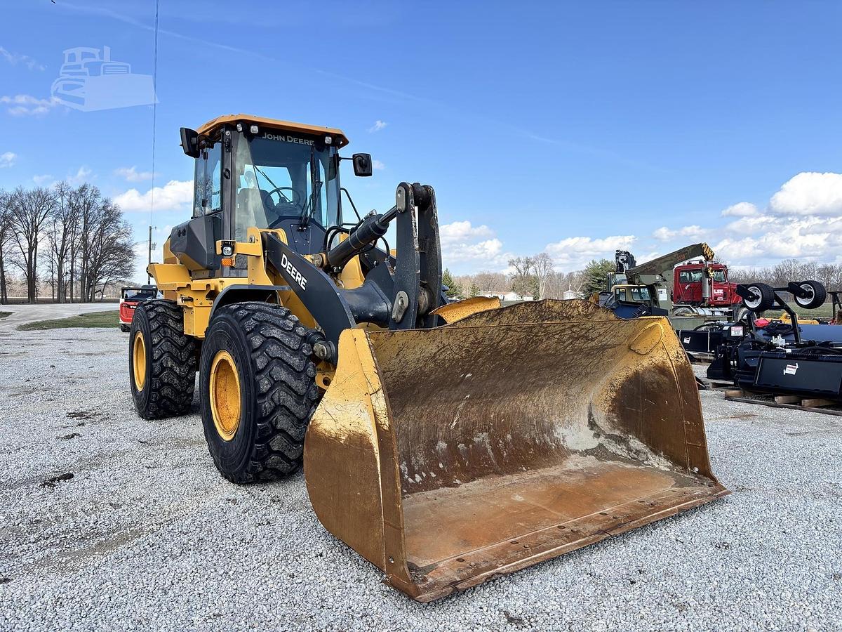 Used 2020 DEERE 624L