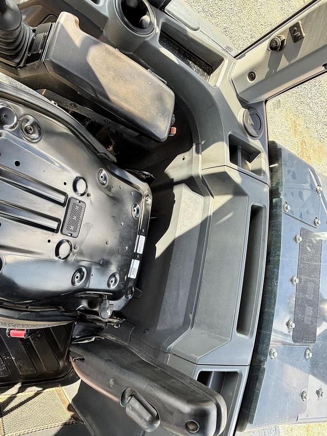 Used 2020 DEERE 624L