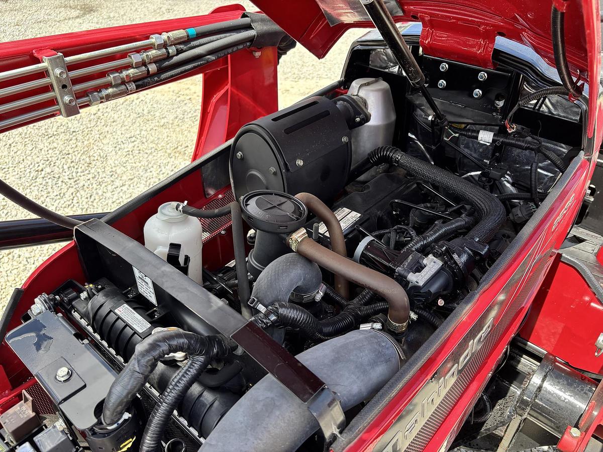Used 2021 MAHINDRA 2638 HST
