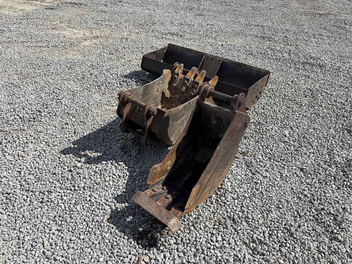 Used 2014 CATERPILLAR 303.5E CR
