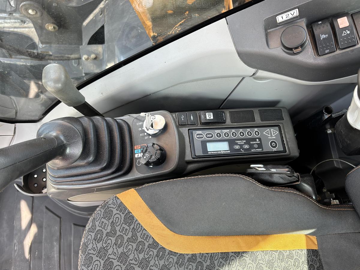 Used Case 145D SR Excavator