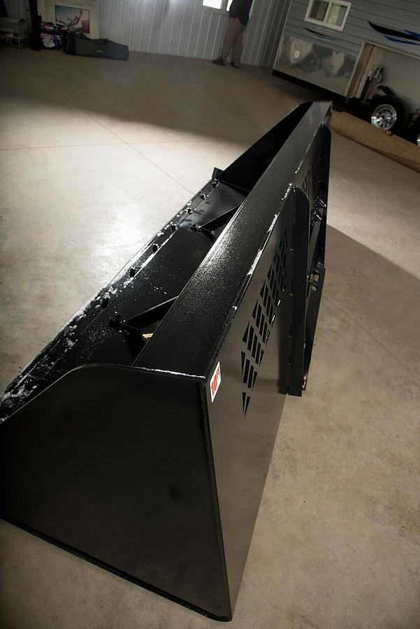 JENKINS IRON & STEEL 72" SNOW & MATERIAL BUCKET