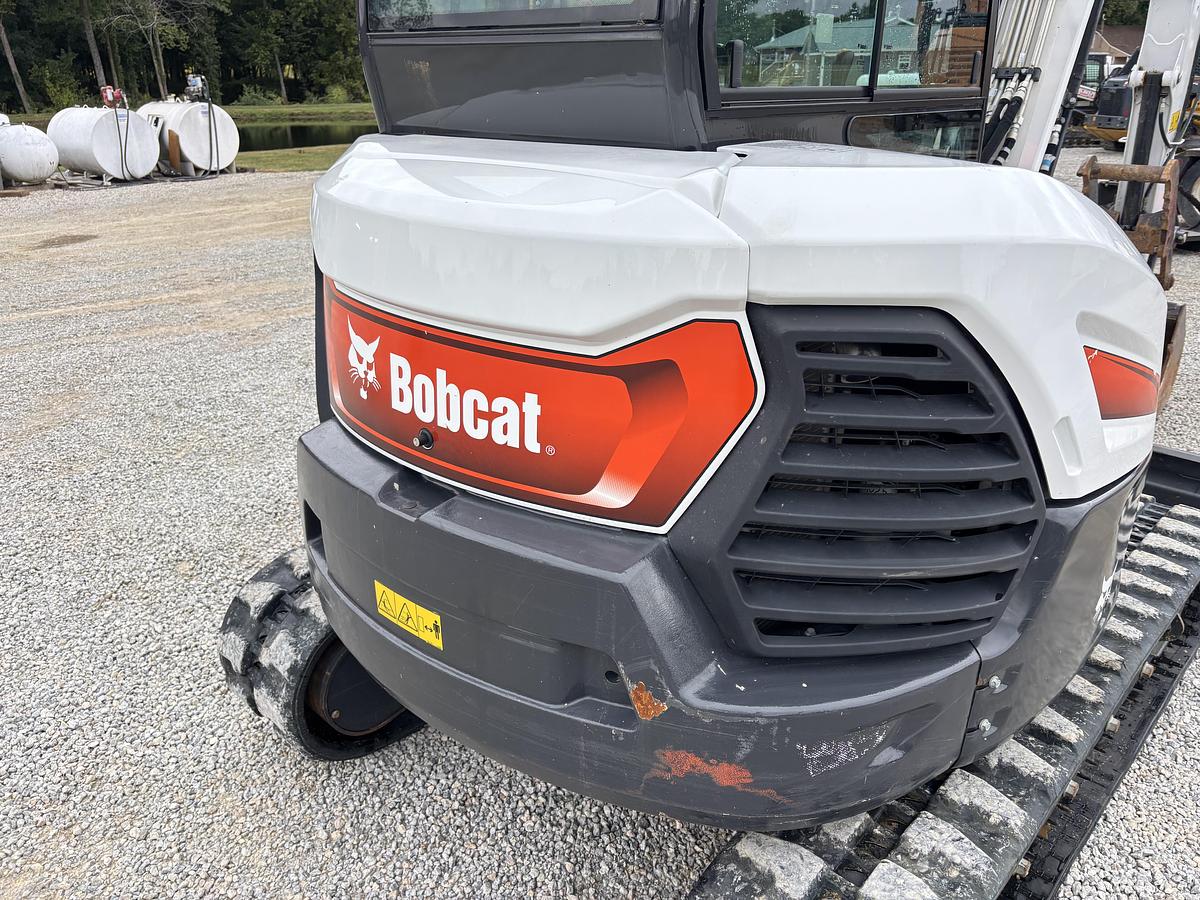 Used 2022 BOBCAT E60r2