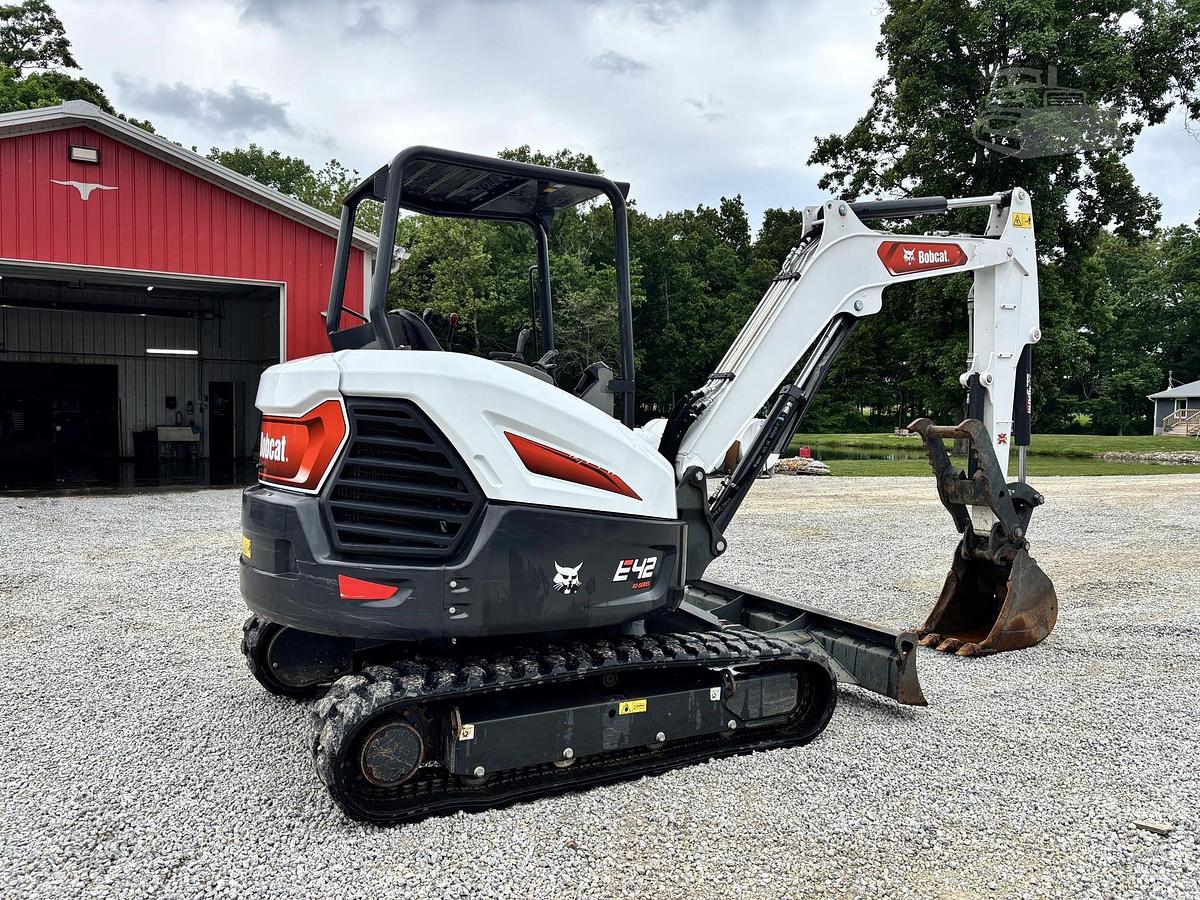 2022 BOBCAT E42R2