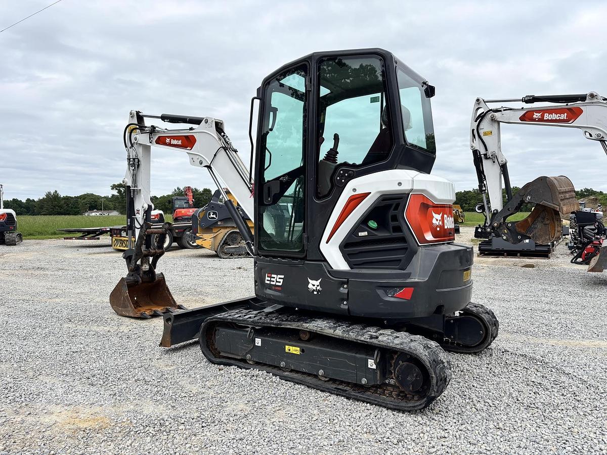 2023 BOBCAT E35IR2