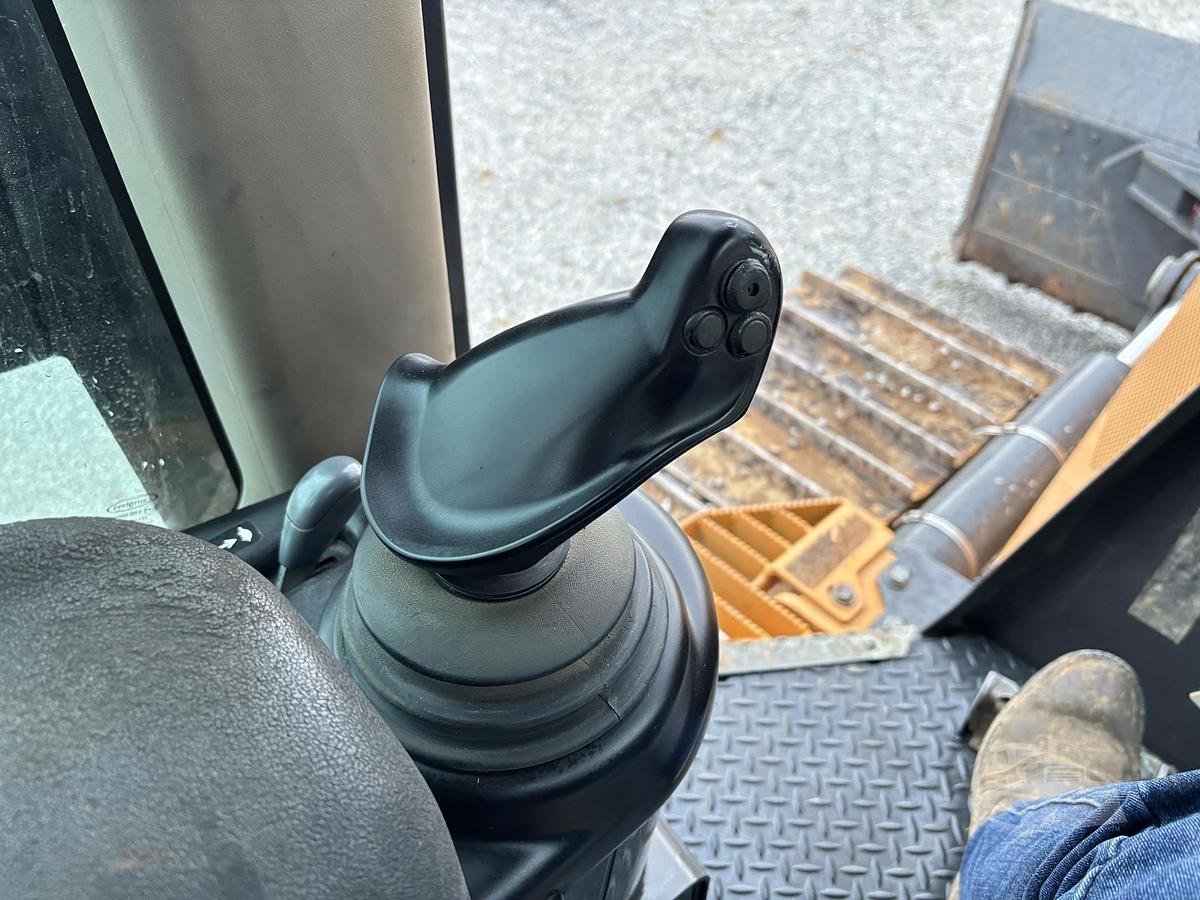 Used 2015 CASE 1150M WT