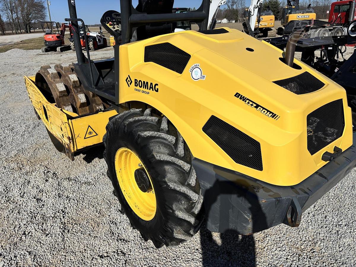 Used 2019 BOMAG BW177PDH-5