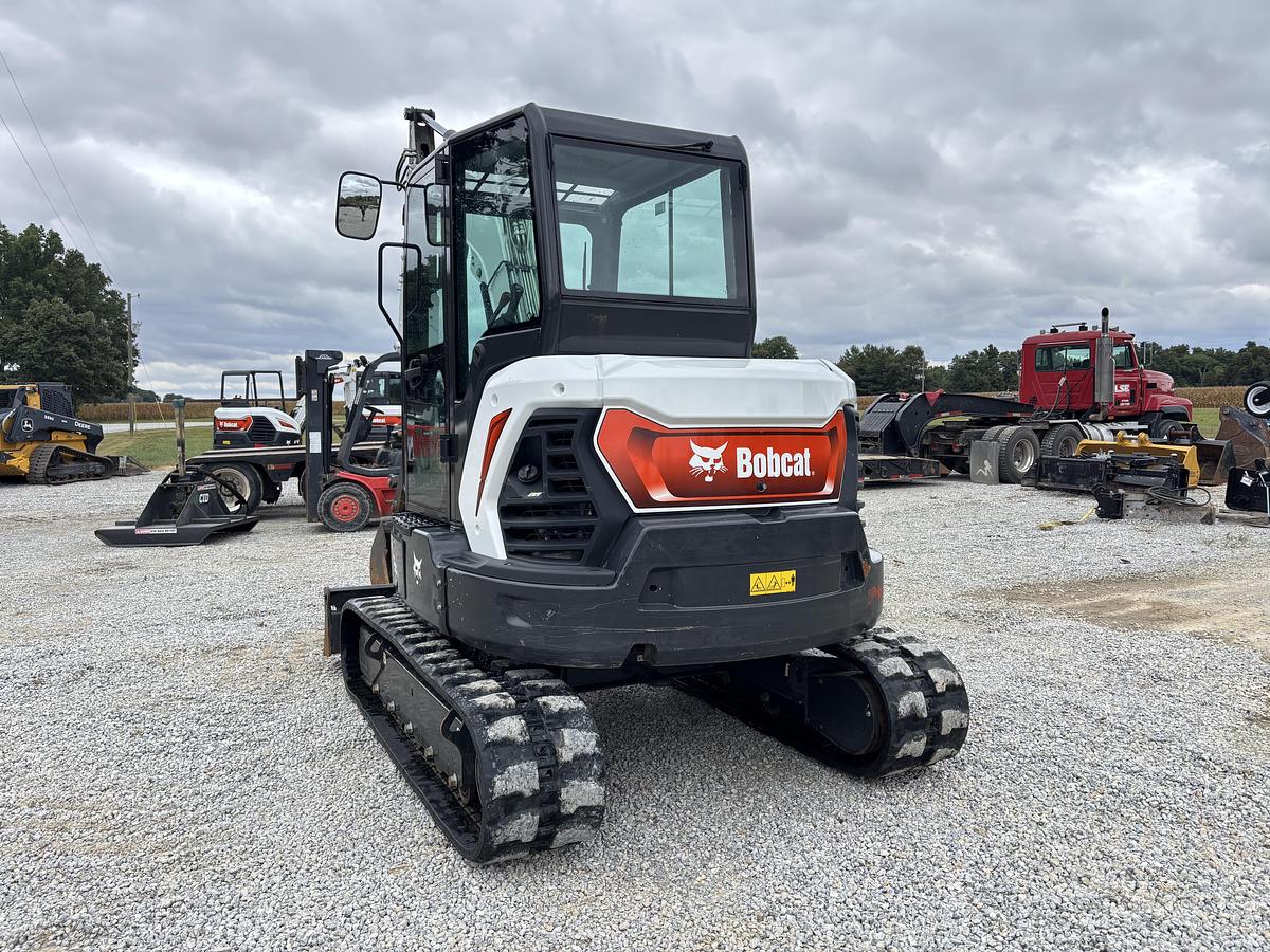 Used 2022 BOBCAT E60r2