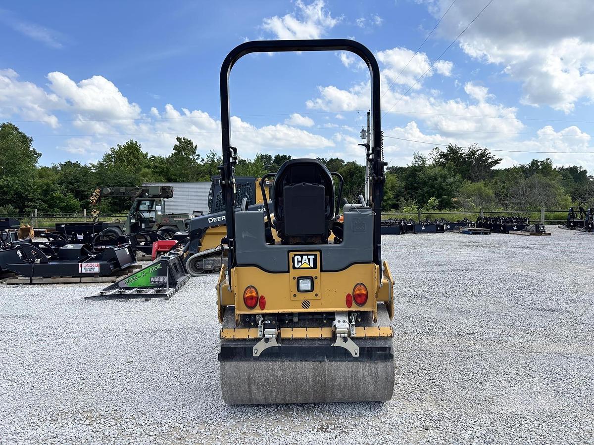 Used 2019 CATERPILLAR CB24B