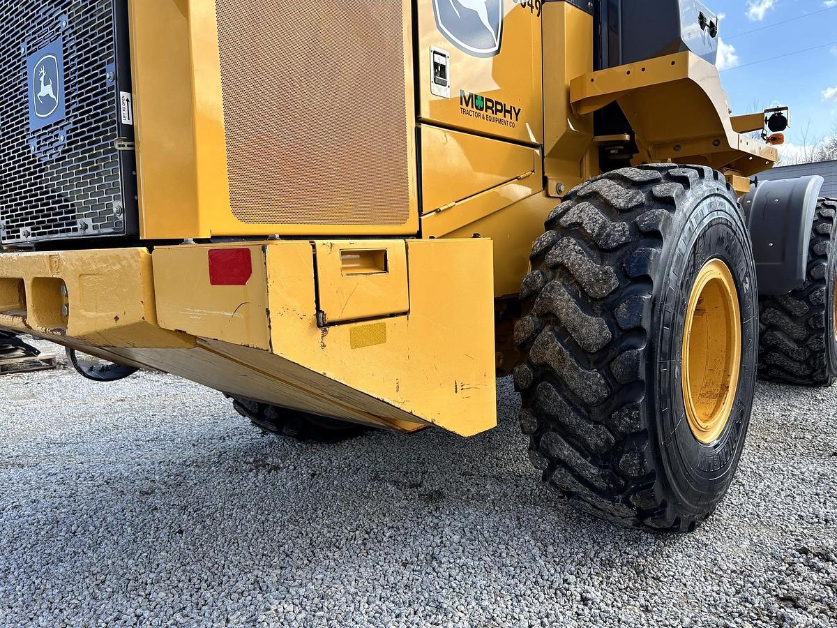 Used 2020 DEERE 624L