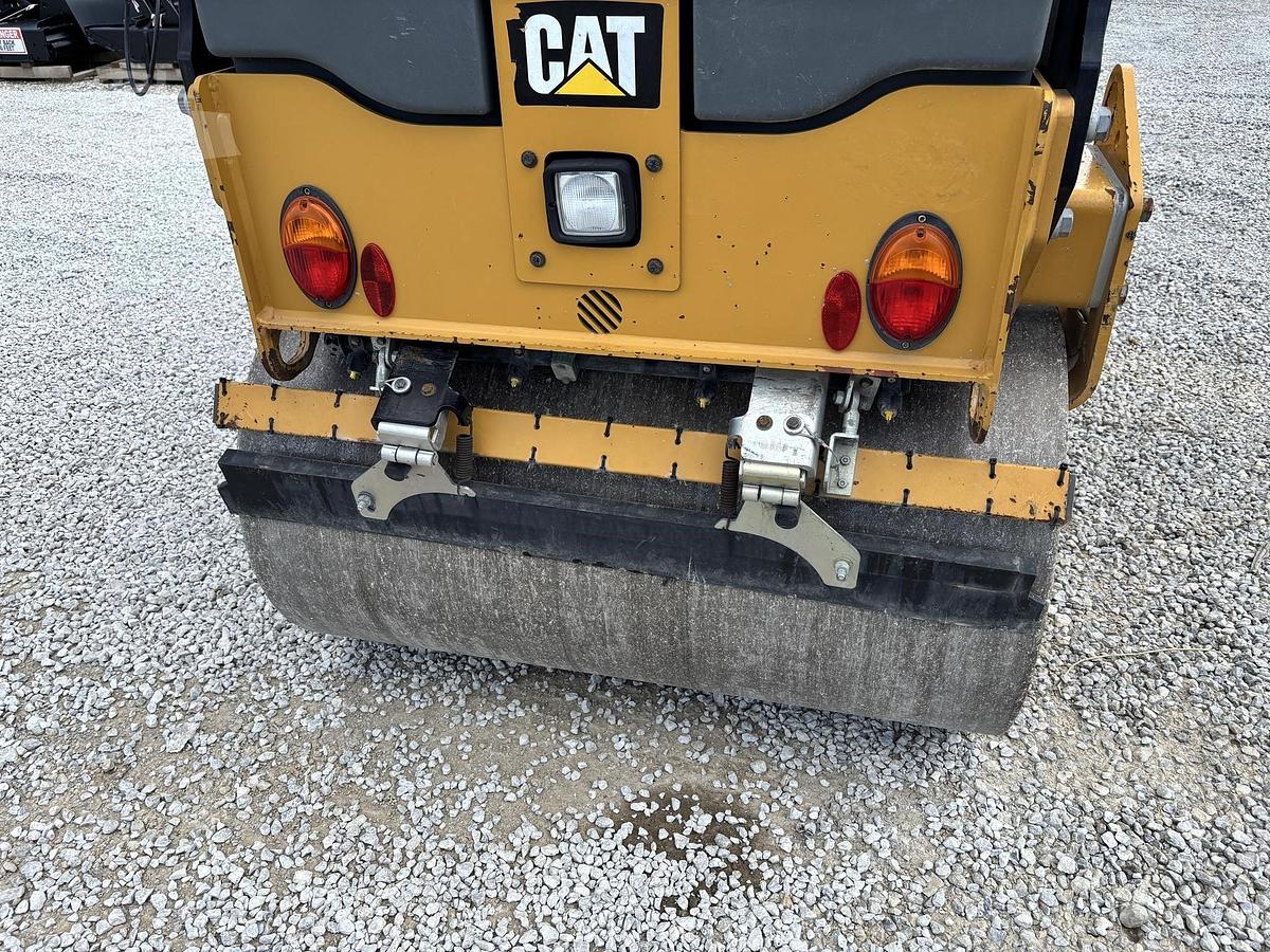 Used 2019 CATERPILLAR CB24B
