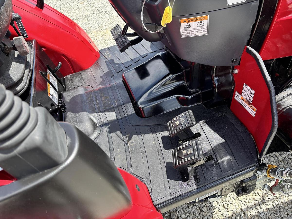 Used 2021 MAHINDRA 2638 HST