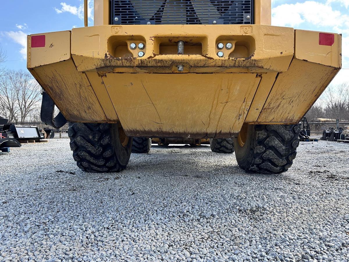 Used 2020 DEERE 624L