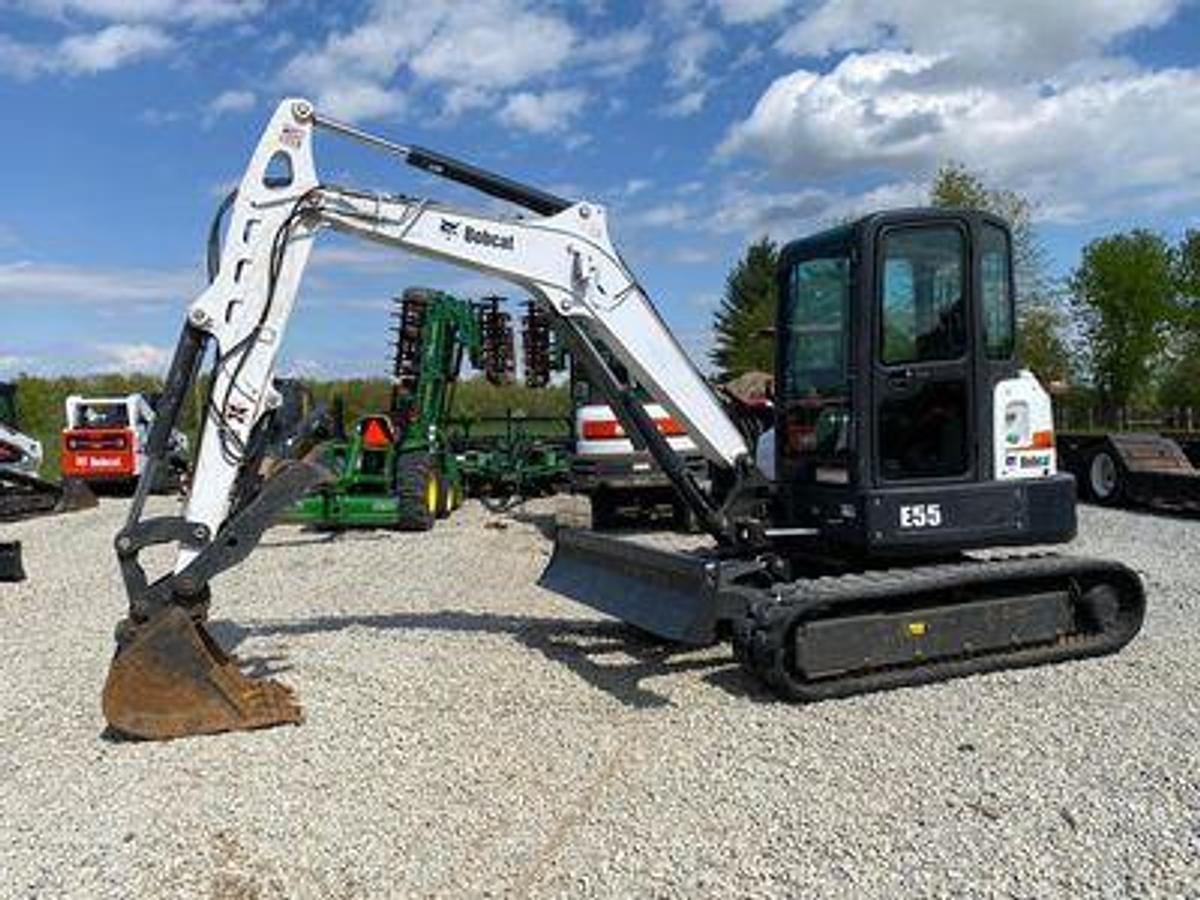 Used Excavator - 10,000 - 12,000lbs