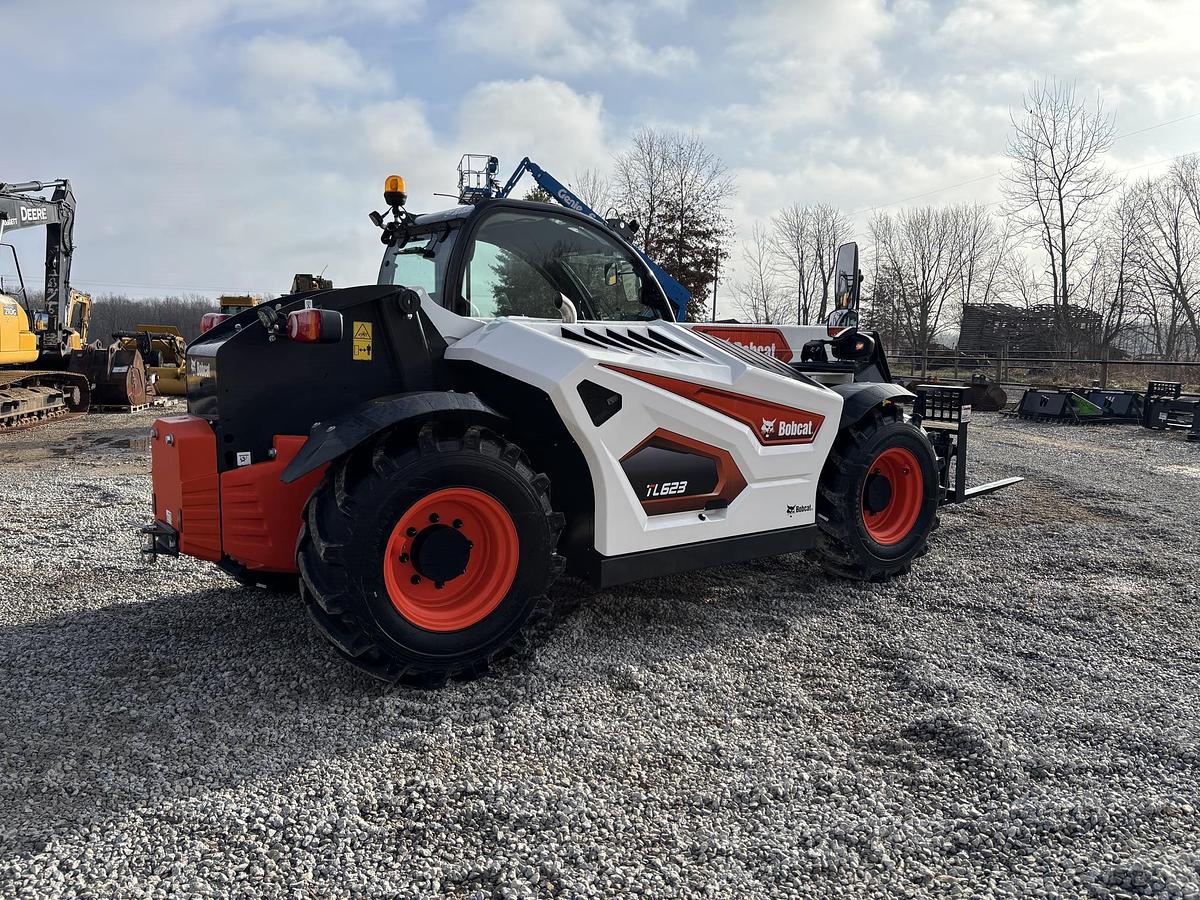 2025 BOBCAT TL623
