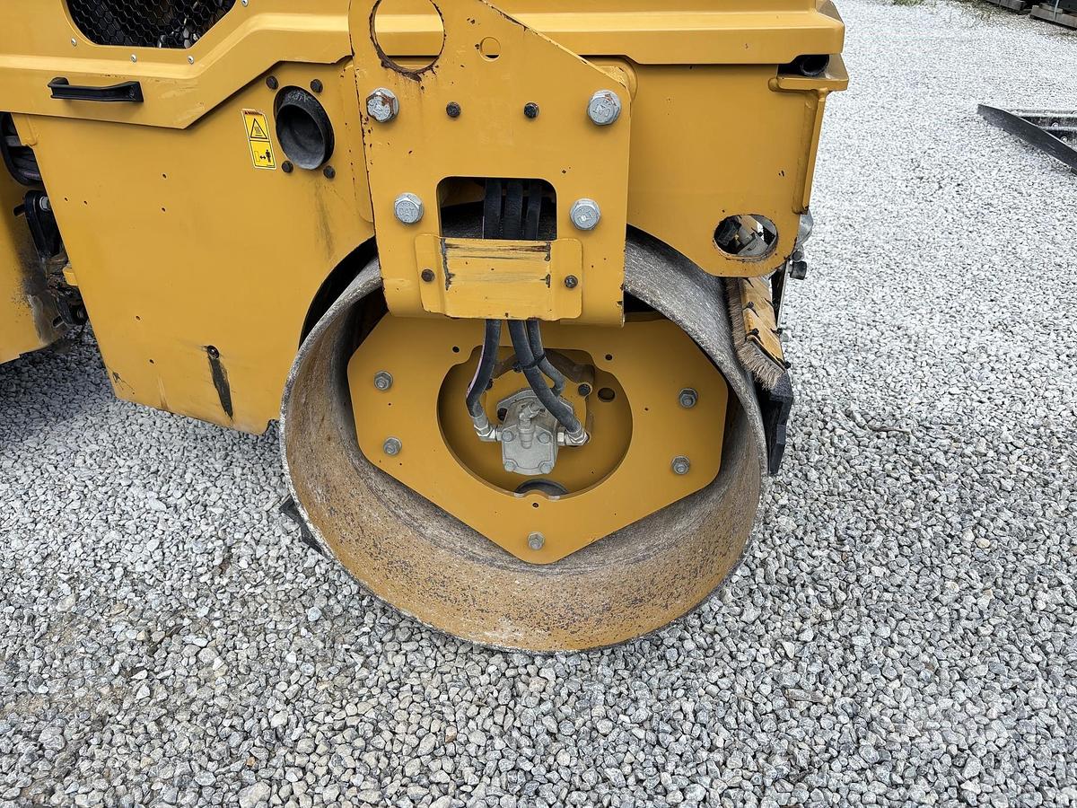Used 2019 CATERPILLAR CB24B