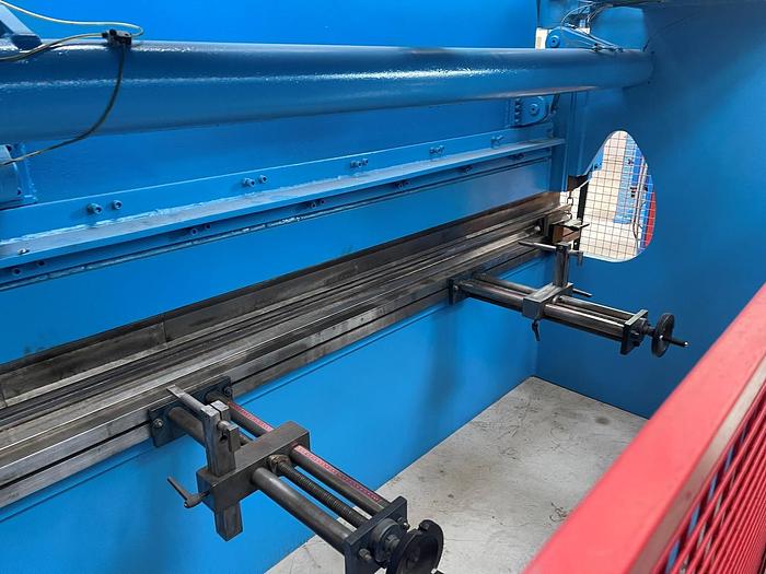 Usato PIEGATRICE VIMERCATI IDRAULICA 3000 X 70 t
