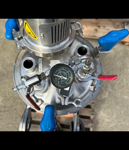 Used Tank, 7 Gallon, 316L Stainless steel, 30 PSI, FV, Holloway #S744744