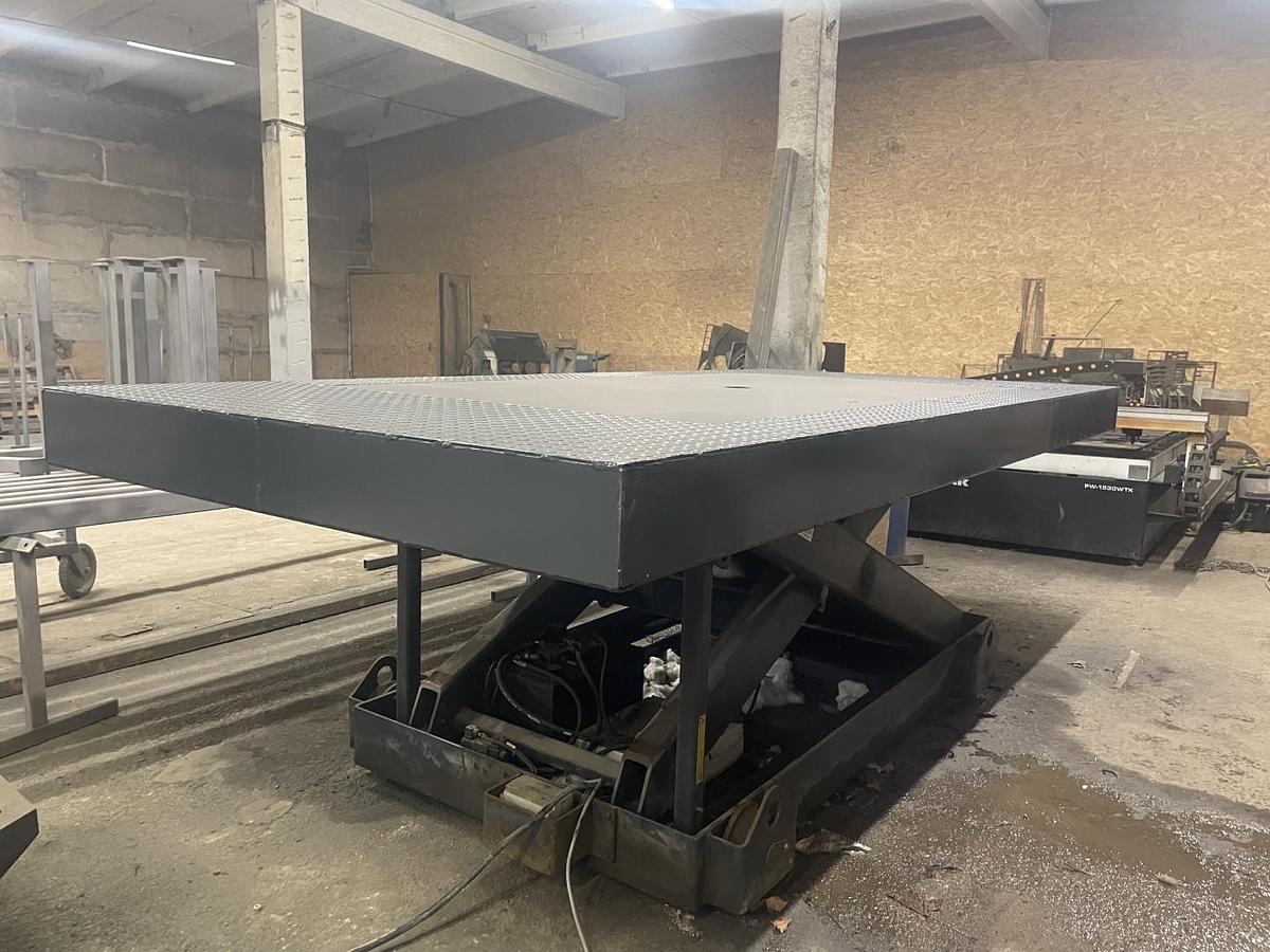 Used Translyft scissor lifting table