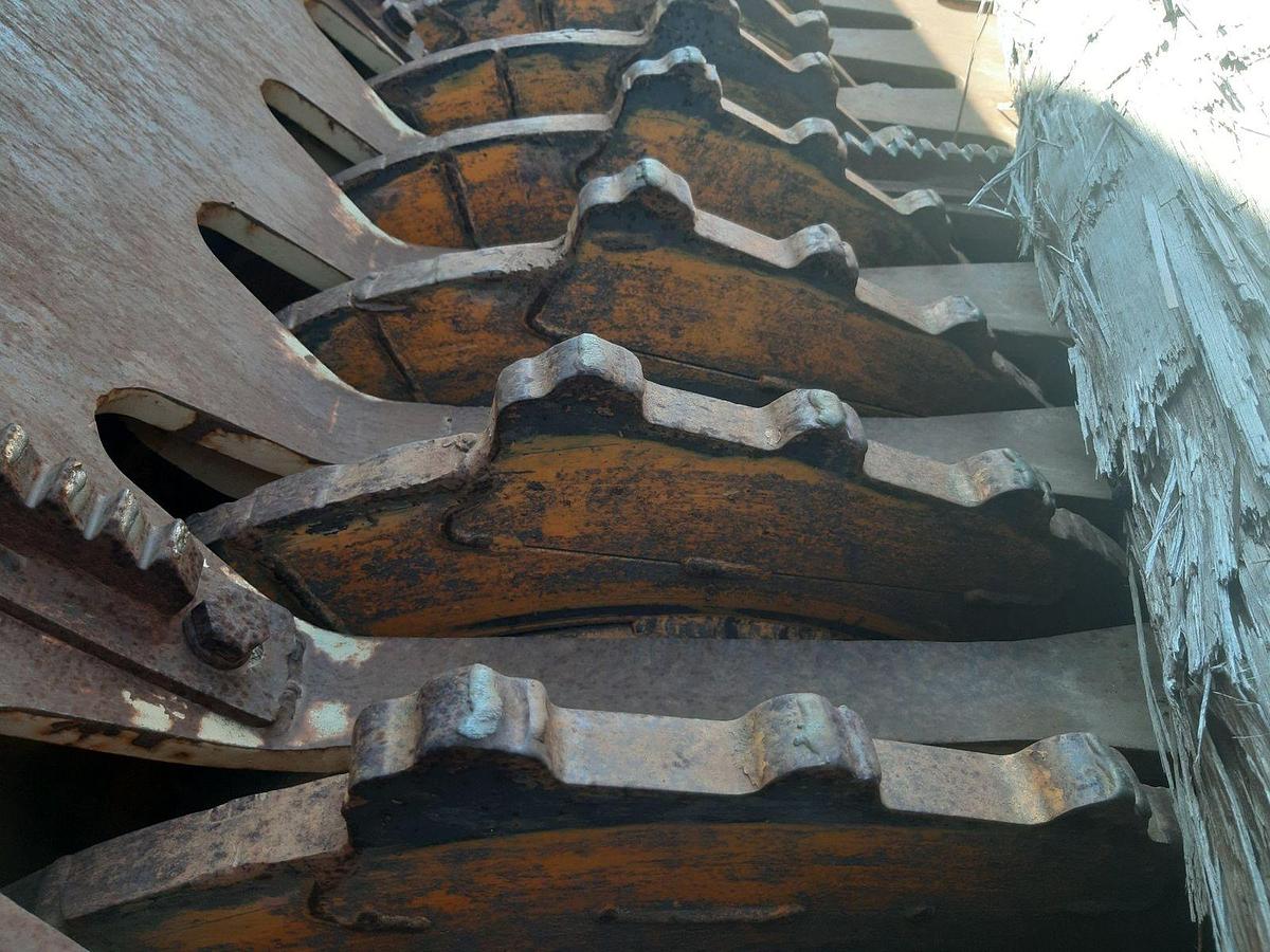 Used DEBARKER CANADA