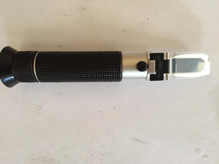 Rifrattometro portatile 0-10 brix