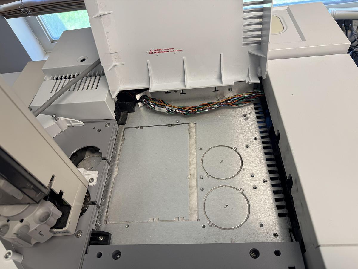 Refurbished Agilent 6890N GC 5975C Inert XL MSD GC/MS system