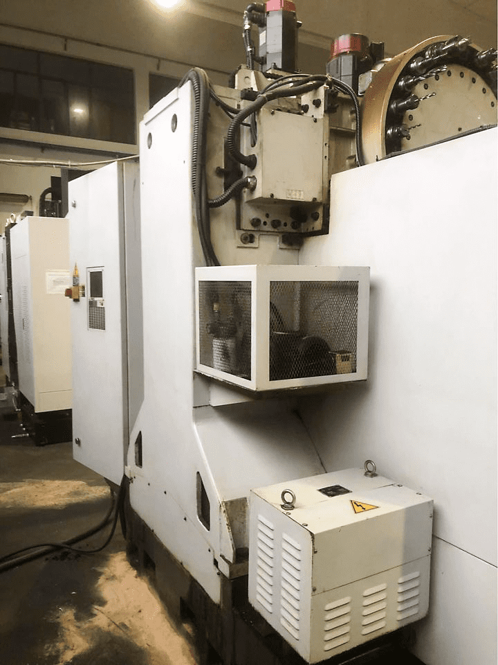 Used Yang MV-1200 - Vertical Machining Centre - 2000