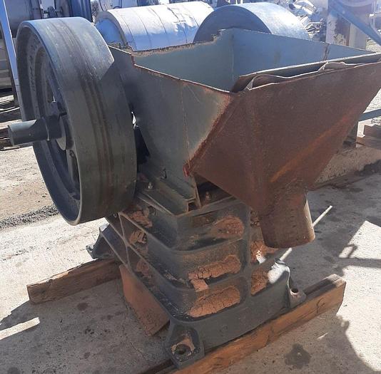 Used Crusher, Jaw, 9" x 16", 15 HP, Wheeling Mold & Foundry #S744361