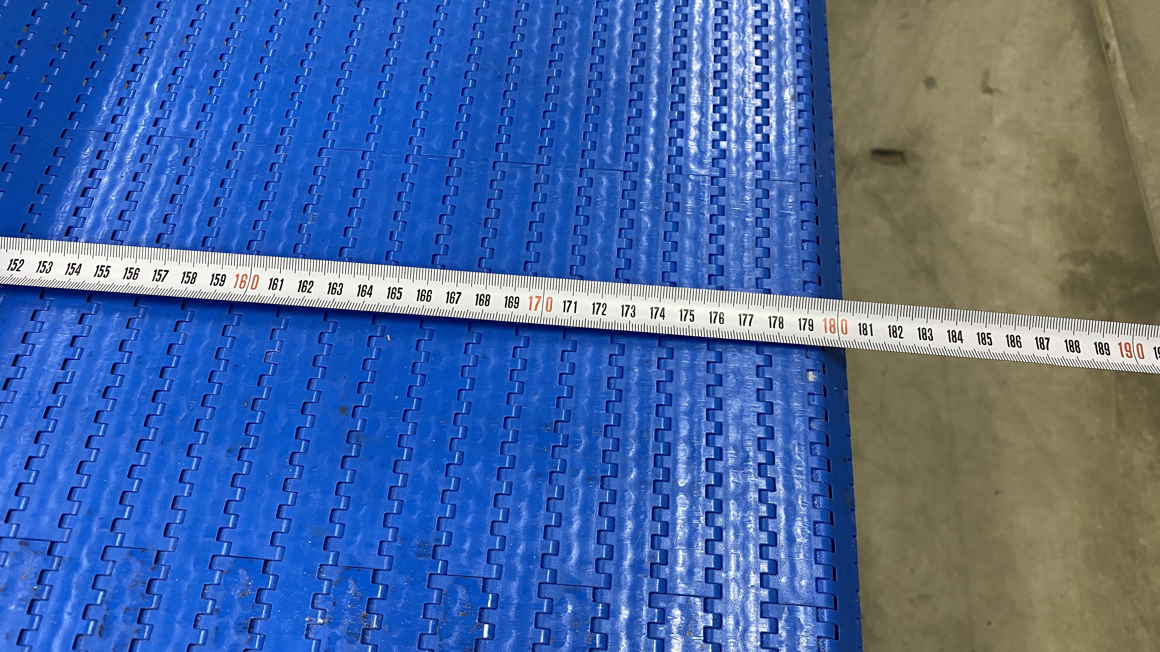 Used Safeline metaldetector for bulk