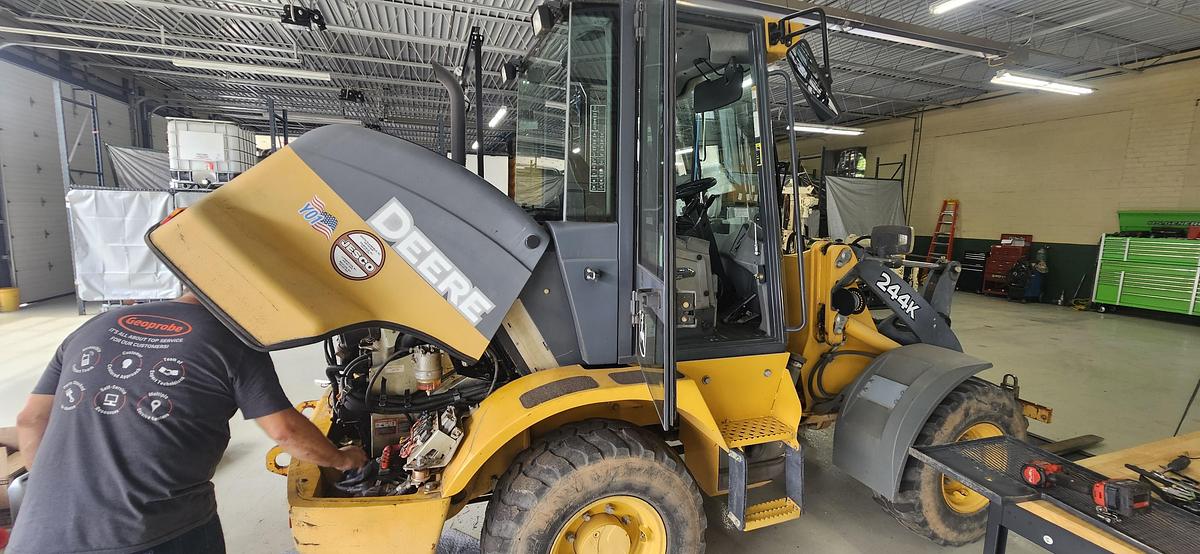 Used 2015 244k John Deer Loader