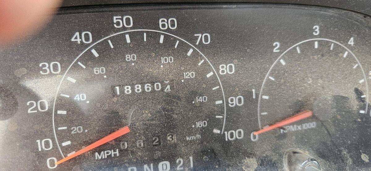 Used 2001 5T Smeal Pump Hoist