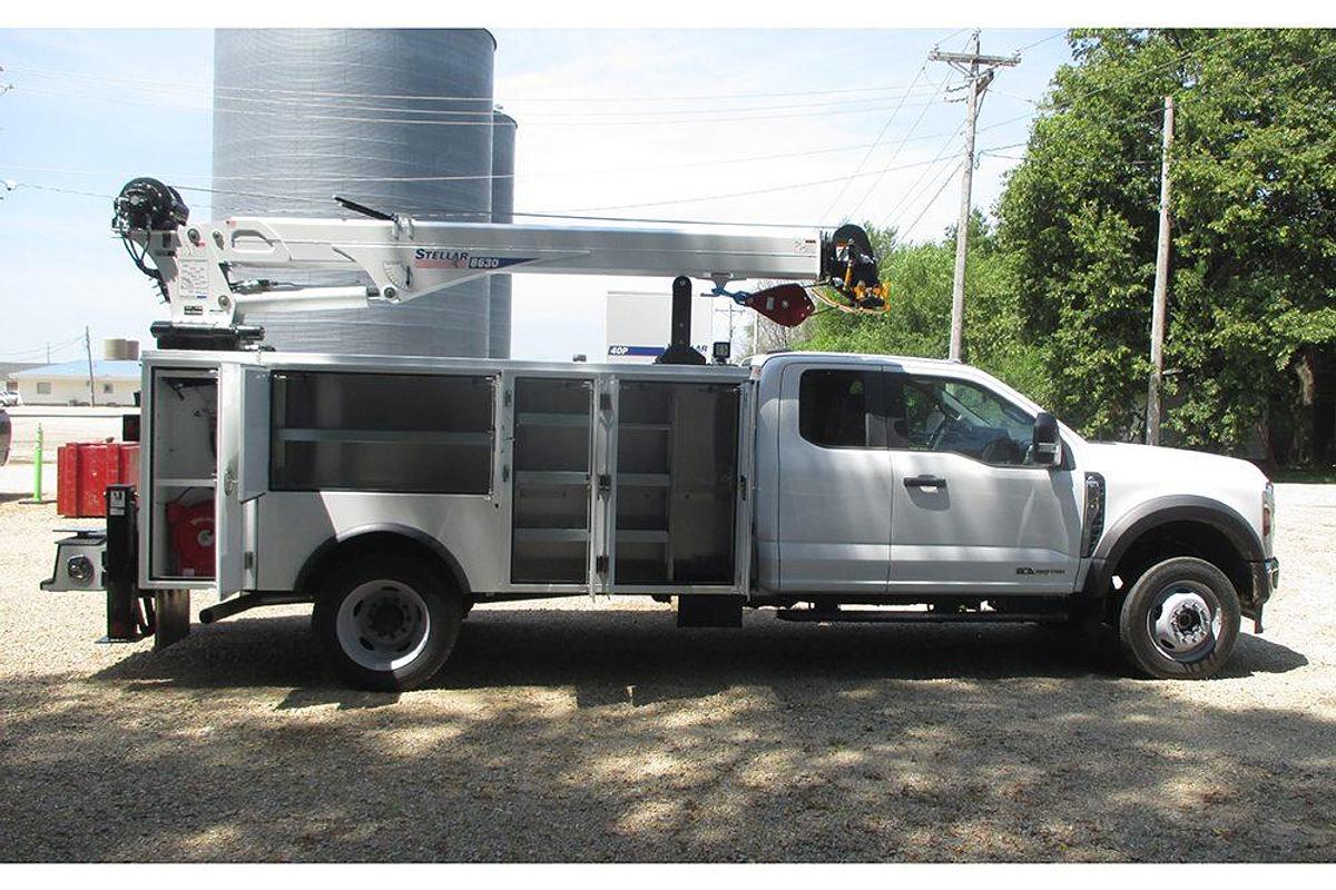 Used Service Truck with Crane