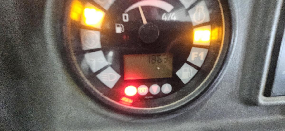 Used 2015 244k John Deer Loader