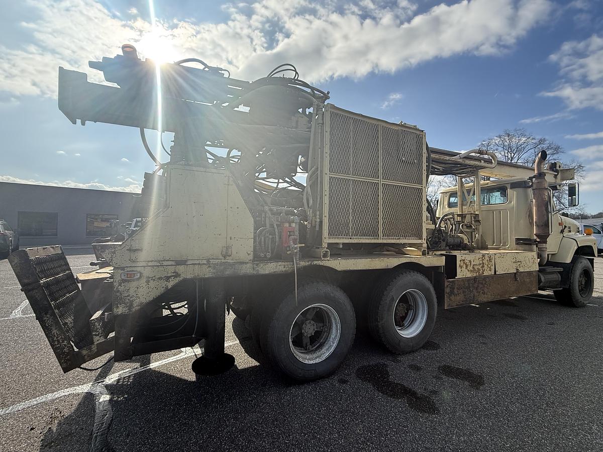 Used 1993 T2W Drill Rig