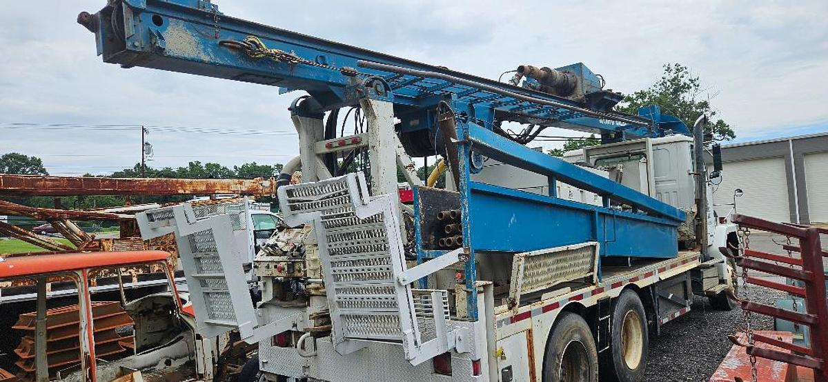 Used 2000 Volve Gus Pech Brute