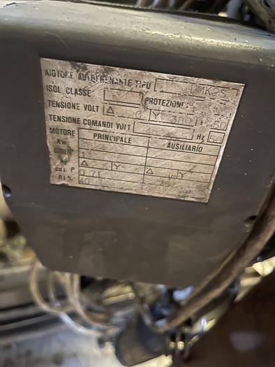 Usato GRU A BANDIERA 20