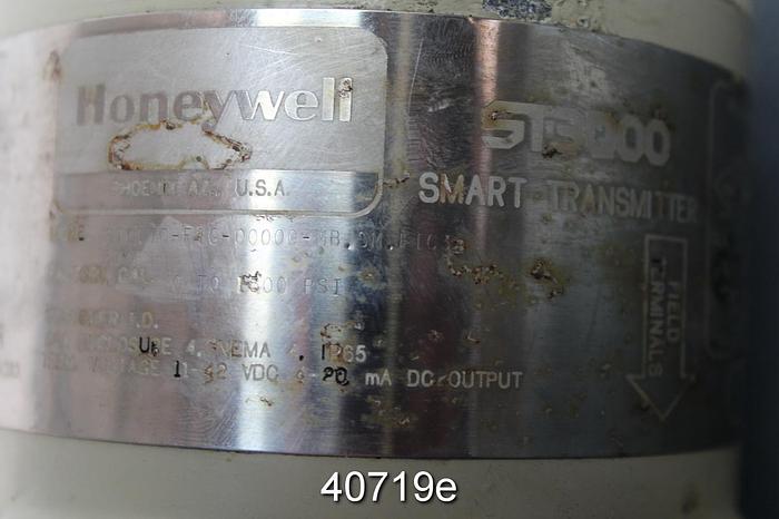 Used Honeywell ST300 Smart Transmitter, Model STG170-F1G-00000-MB.SM.F1C3-514E #40719