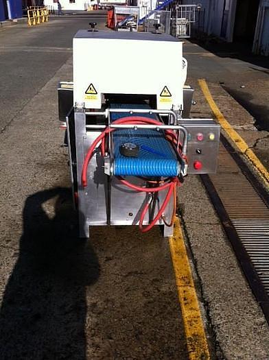 Used Trio FDS 104 Skinning Machine