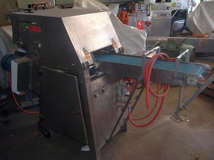 Used Trio FDS 104 Skinning Machine