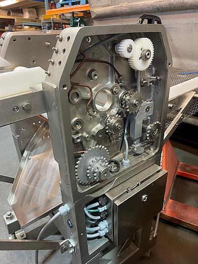 Used Skinning Machine Baader 51