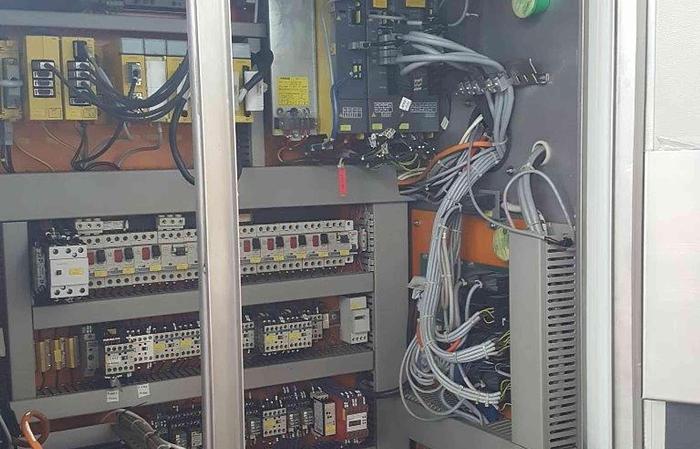 Usato 1999 CHARMILLES ROBOFIL 330F