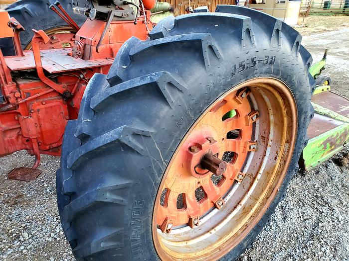 Used 1965 International 806 Tractor