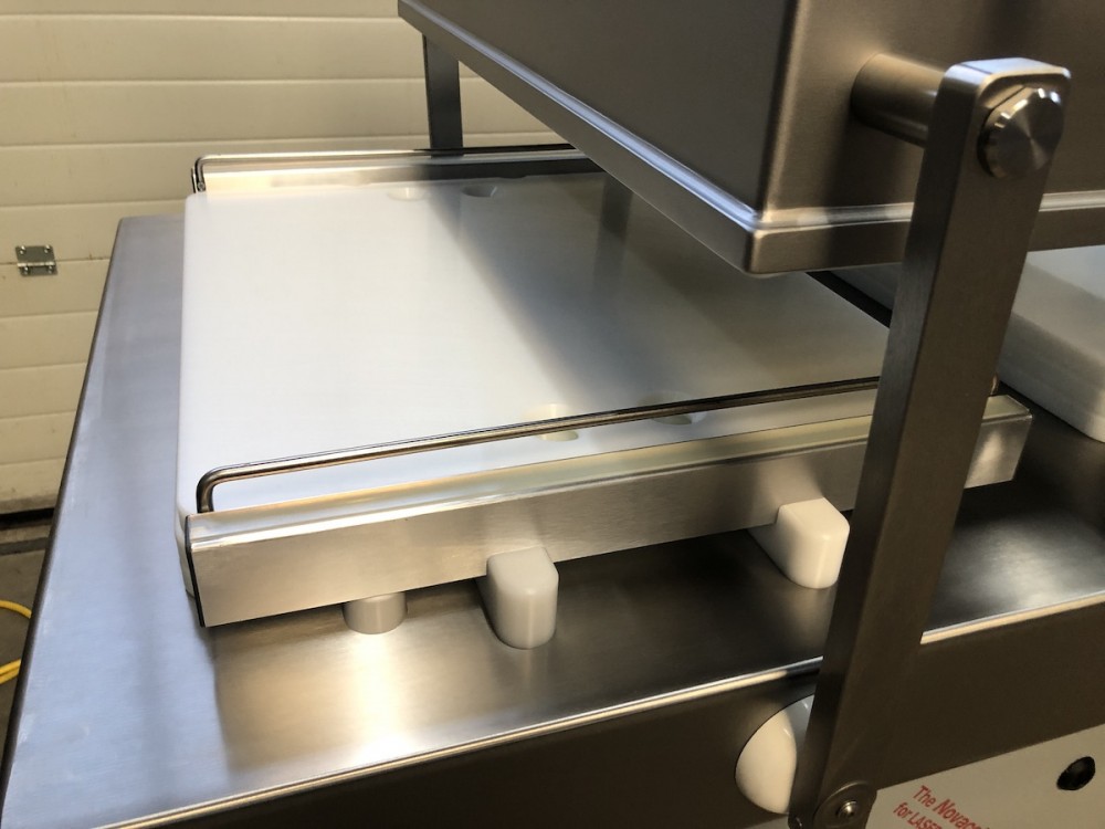 Used Boss Titan-X 480 vacuum machine