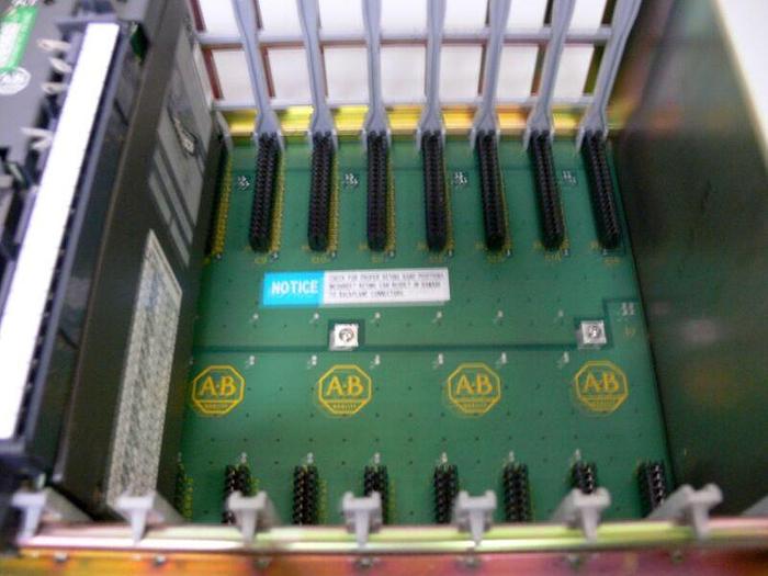 Used Allen Bradley 1771-A4B 16 Slot Chassis w/ PLC-5/40 Controller, 2 Input, 3 Output