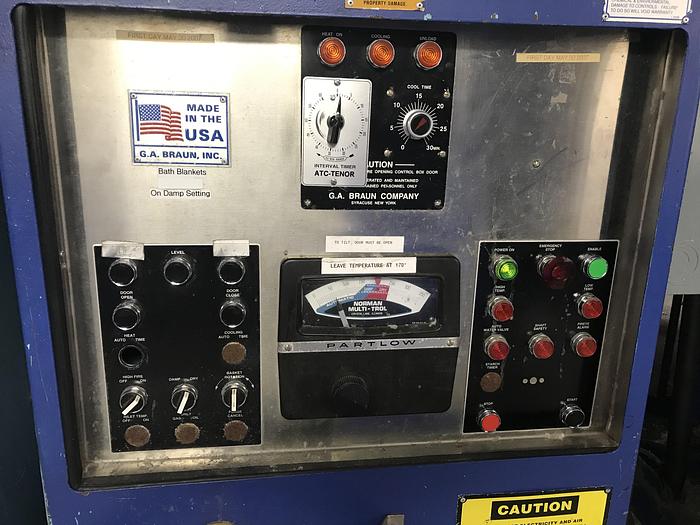 Used 2000 Braun 400lb gas dryer