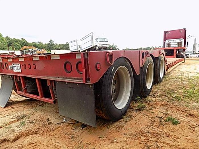 Used 35 Ton Detach Stretch Lowboy, Tandem w/flip axle