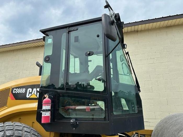 Used 2017 CATERPILLAR CS66B