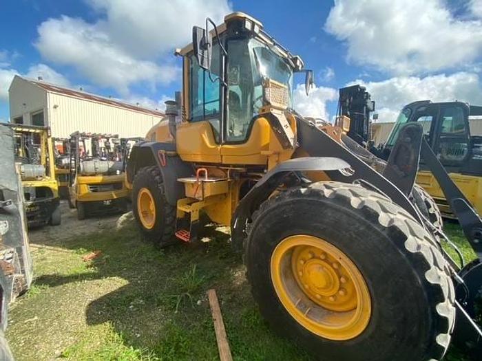 Used 2019 Volvo l60H / with high tip bucket