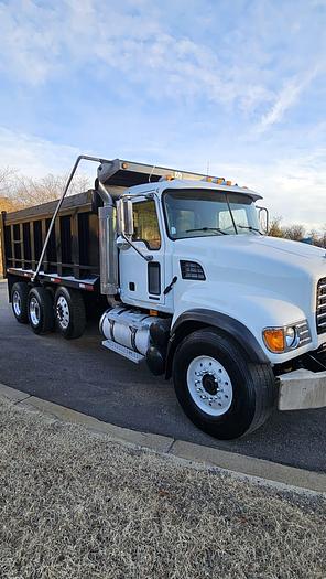 Used 2005 Mack *** ALLISON AUTOMATIC *** CV713 Granite
